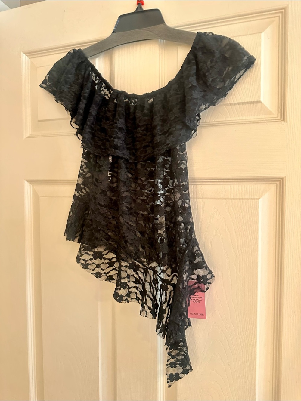 Black lace top Size M